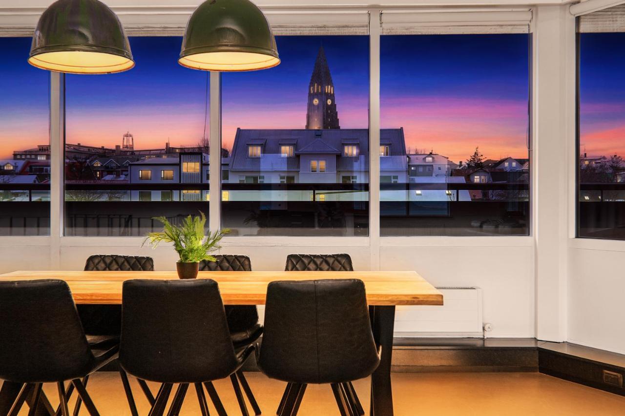Penthouse Apt On The Shopping Street-Free Parking Reykjavik Bagian luar foto