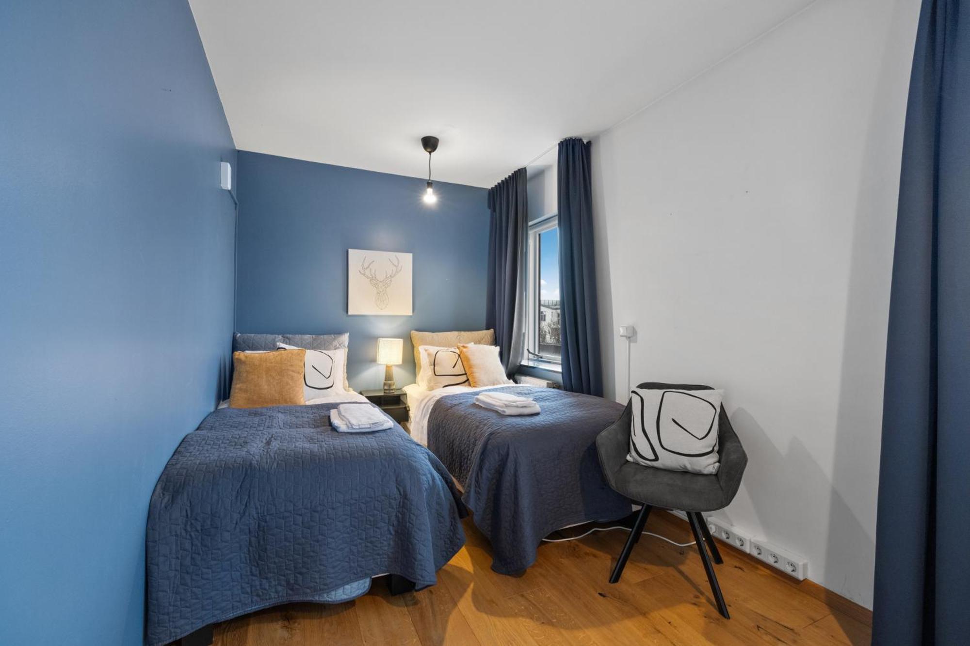 Penthouse Apt On The Shopping Street-Free Parking Reykjavik Bagian luar foto
